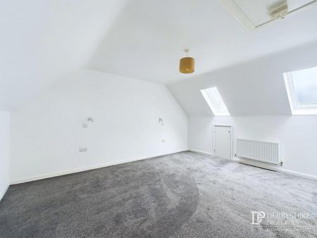 3 Bedroom Town House - Photo 2