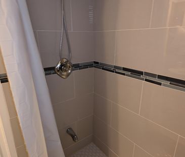 For Lease - 3664 Lawrence Avenue, Toronto, Ontario - Photo 2