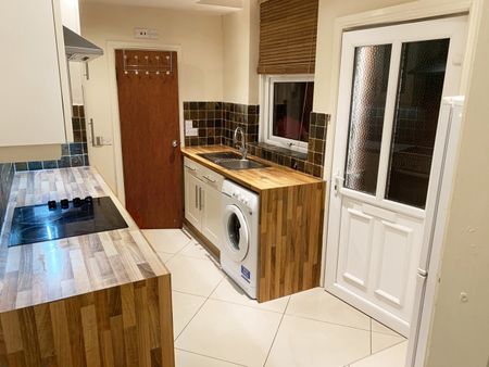 1 Bed Flat, Erith Road, LE2 - Photo 4