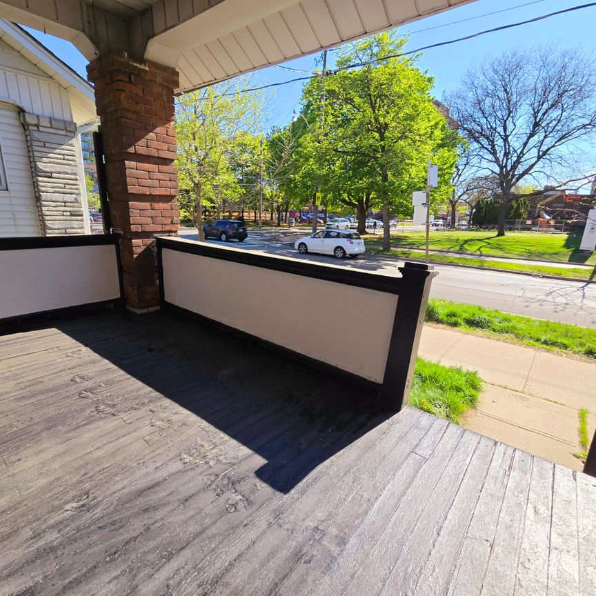For Lease - 685 Greenwood Avenue Unit# Upper, Toronto, Ontario - Photo 1