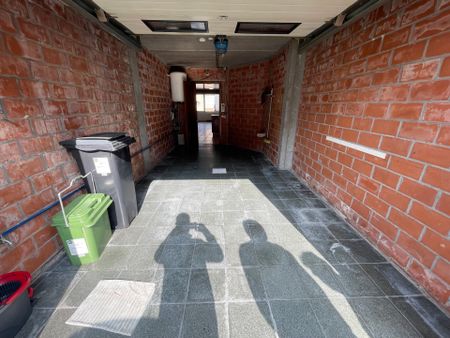 EREMBODEGEM - Gelijkvloers appartement met garage. - Photo 3