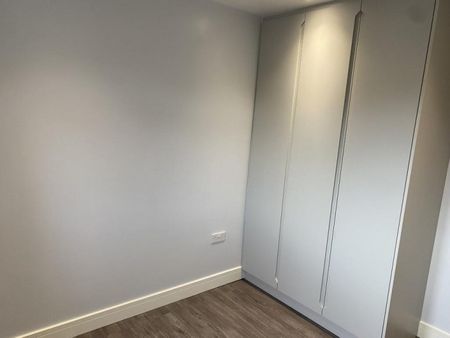 4 BED Link detached house To rent - Photo 2