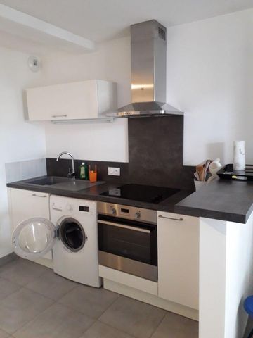 Location Appartement 1 pièce 24m² TROYES 10000 - Photo 4