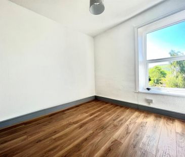 2 Bedroom Terraced To Let - Photo 5