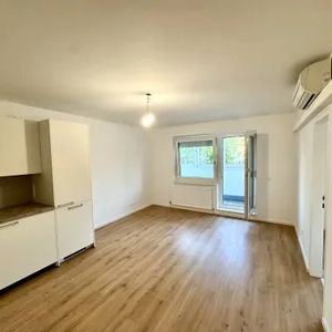 NEU! ERSTBEZUG! Sanierte 3-Zimmer-Wohnung mit Loggia und Parkplatz zu vermieten! Klimaanlage! - Photo 1
