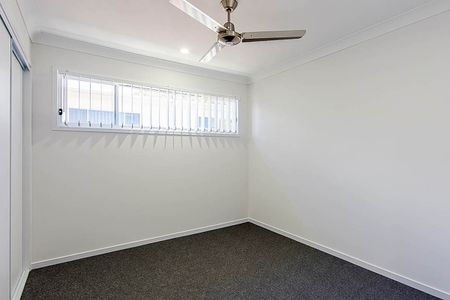 Low Maintenance & Modern Family Home - Photo 2