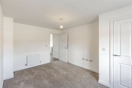 2 bedroom terraced to rent Vernal Close, Harpole, Northampton, NN7 - Photo 4