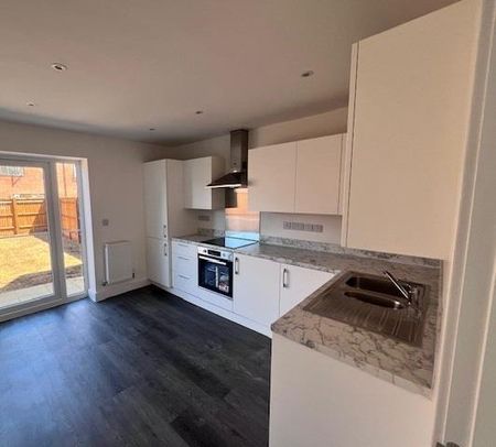 1 bedroom in a house share to rent - Photo 3