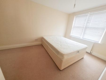 2 bedroom maisonette to rent - Photo 4