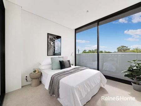 Apartment with 2 bedrooms, 2 bathrooms & parking for 1 car - Photo 4