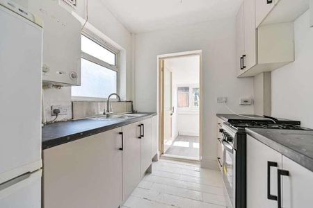 Walton Road, West Molesey, KT8 - Photo 5