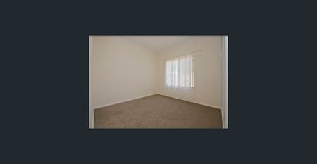 Magnificent 3 Bedroom Home - Photo 2