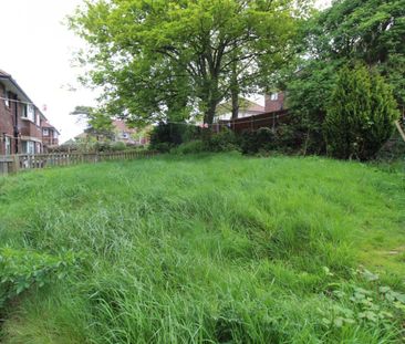 2 bedroom Flat To Let - Photo 1