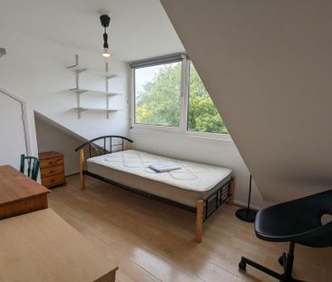 4 bedroom terraced house to rent - Photo 2