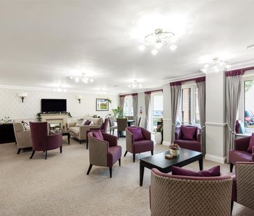 St Athelm Lodge, Wells - Photo 2