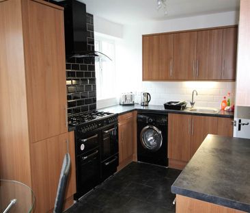 Stanhope Drive (room 1), Horsforth, Leeds - Photo 4