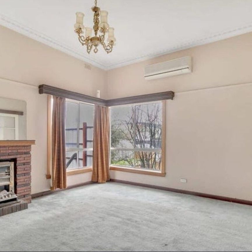 Moonee Ponds - Photo 1