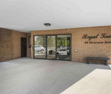 Regal Tower Apartments - Photo 3