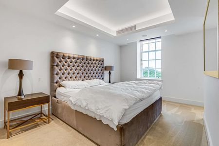 Two bedroom apartment in the iconic Star & Garter development on Richmond Hill - Photo 4