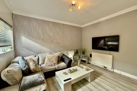 Alhambra Road - Photo 2