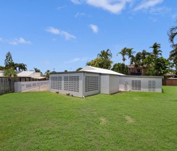 Relax in Style – Spacious Cranbrook Home with Indoor Spa! - Photo 6