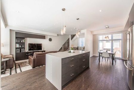 For Lease - 37 Juneau Street, Vaughan, Ontario - Photo 3