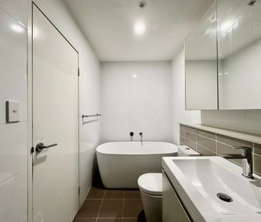 Modern Two Bedroom Apartment with Entertainer’s Balcony - Photo 2