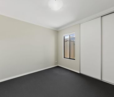 Modern, Spacious and Ideally Located in the Heart of Nollamara - Photo 4