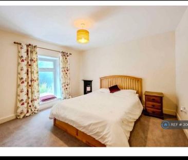 2 bedroom terraced house to rent - Photo 2