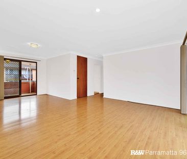 SPACIOUS & BRIGHT WITH THAT HOMELY FEEL - Photo 1