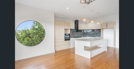 ARCHITECTURALLY DESIGNED | | ELEVATED LIVING - Photo 4