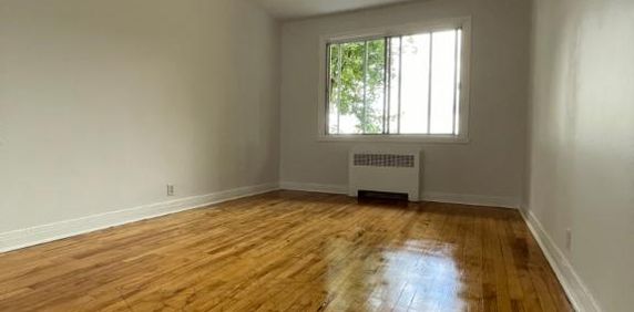 À louer 1300$ – 3 ½ au 2865 Place Darlington, Côte-des-Neiges - Photo 2