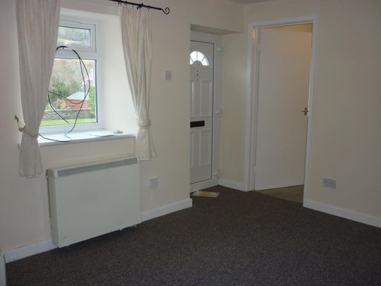 2 bedroom semi-detached house to rent - Photo 1
