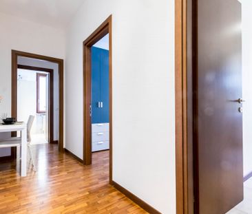 Wonderful single room in Via Luciano Zuccoli -Maggiolina - Martesana - Photo 1