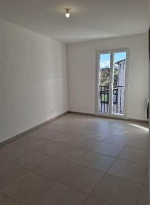 location Appartement T3 DE 67.32m² À BRIGNOLLES - Photo 1