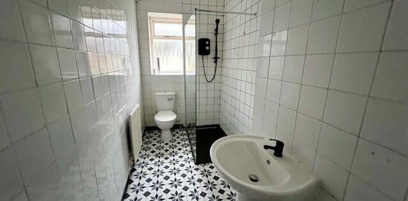 Lower Cathedral Road - Photo 2