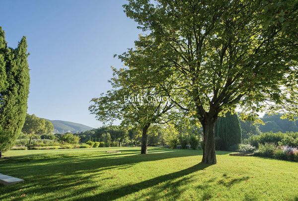 Bastide à louer dans le Luberon Sud au calme absolu, accès au village à pied - Photo 1