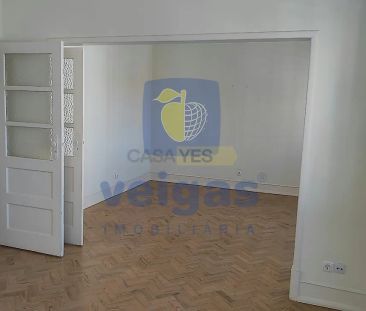 Apartamento T3+1 para arrendamento no Areeiro - Photo 1