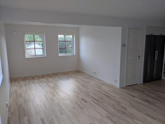 Bergsbrunna villaväg, Uppsala - Photo 1