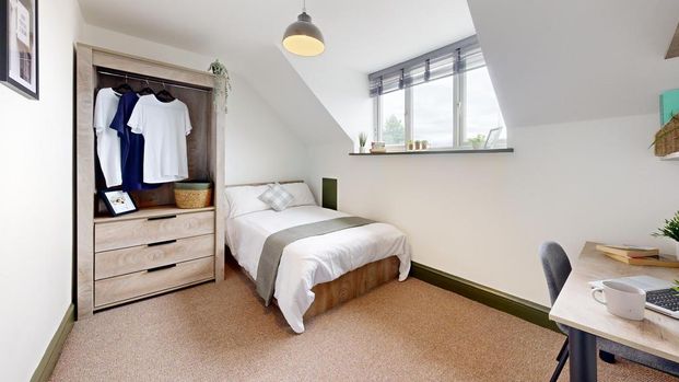9 bedroom house to rent - Photo 1