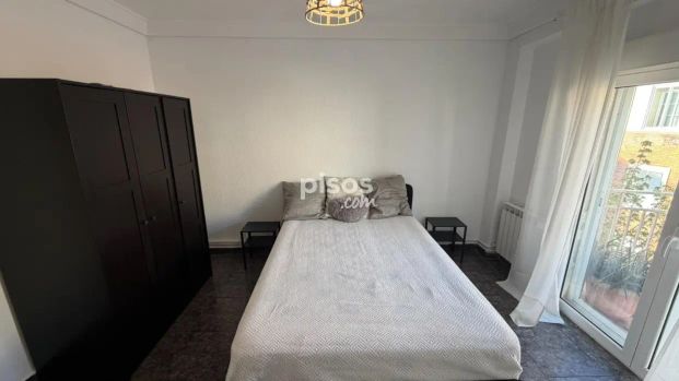 Piso en alquiler en Calle Mayor, cerca de Calle de las Cortesías - Photo 1