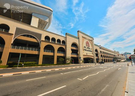 Excellent Quality Spacious Villa | Pool & Gym - Photo 3