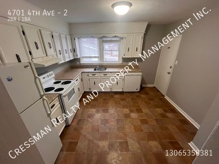 2 Bed 1 Bath Apartment in Rosemont - Photo 3