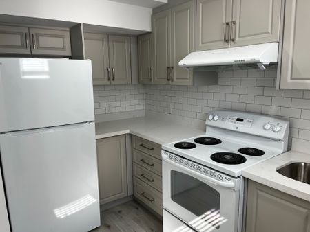 For Lease - 21 Sewells Lane, Brampton, Ontario - Photo 4