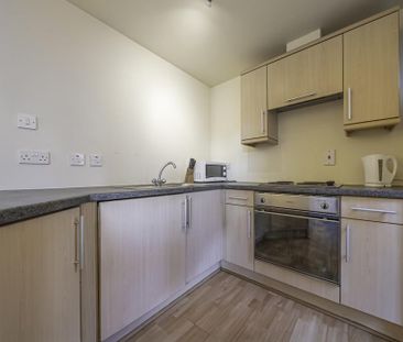 Studio to rent - Photo 6