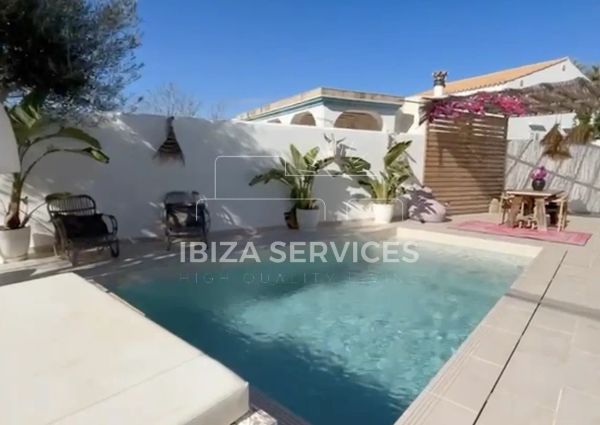 Charming 3-Bedroom Townhouse with Private Pool in Cala de Bou – Available for Yearly Rental