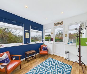 3 bedroom detached bungalow to rent - Photo 4