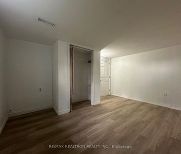 For Lease - 713 Sunnypoint Drive Unit# Lower Level, Newmarket, Ontario - Photo 1