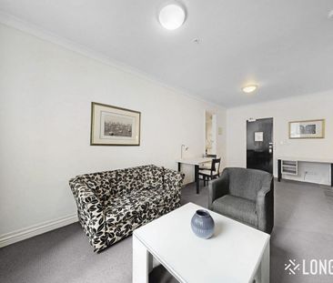 In The heart of the city! - Fully Furnished or not - your choice - Photo 3