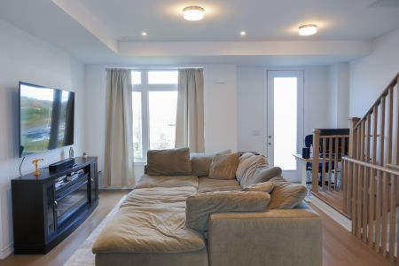 For Lease - 49 Sorbara Way, Whitby, Ontario - Photo 5